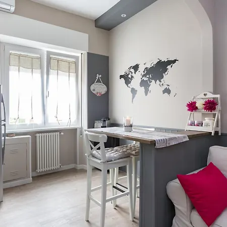 Peonies House Quiet Flat Overlooking Appartamento