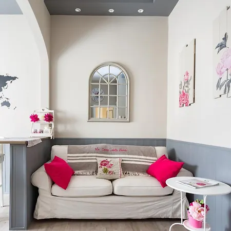 Peonies House Quiet Flat Overlooking * Roma